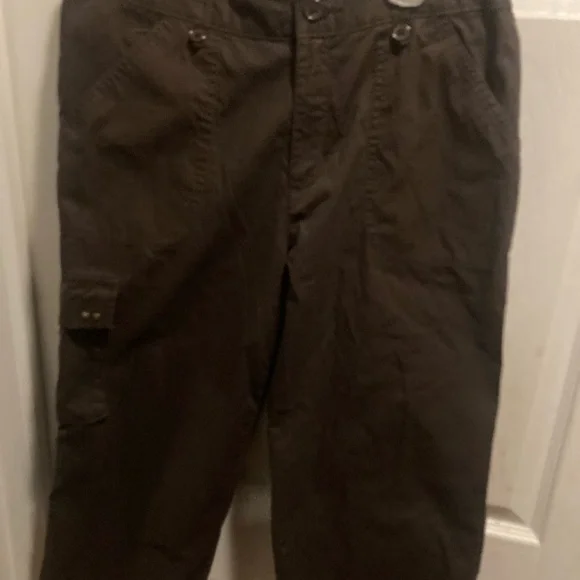 Basic Editions | Pants & Jumpsuits | Basic Editions Brown Capris Pants Ladies Size Medium Like New | Poshmark Basic Editions | Pants & Jumpsuits | Basic Editions Brown Capris Pants Ladies Size Medium Like New | Poshmark